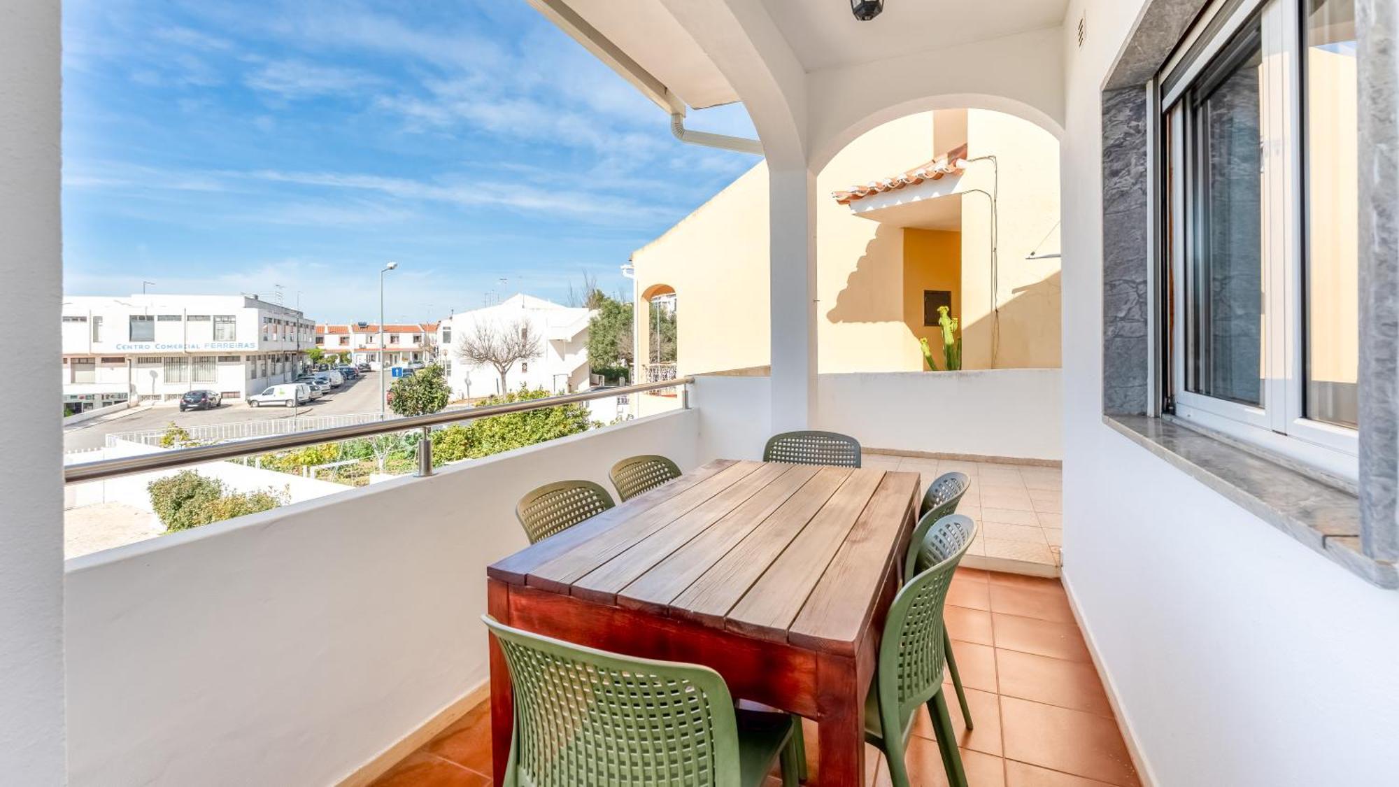 Sunny 3bdr With Pool In Ferreiras By Lovelystay Apartment Albufeira