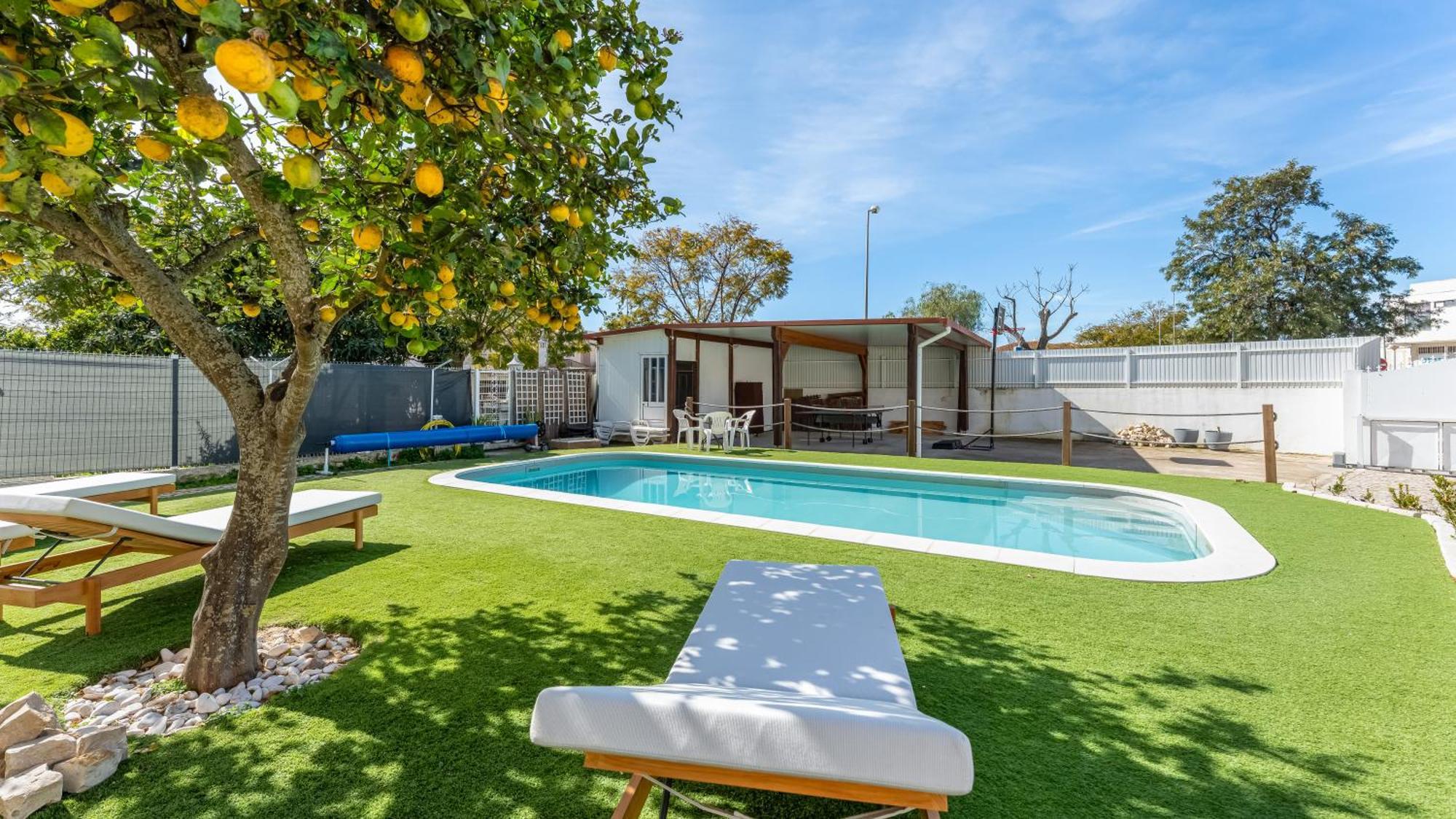 Sunny 3bdr With Pool In Ferreiras By Lovelystay Apartment